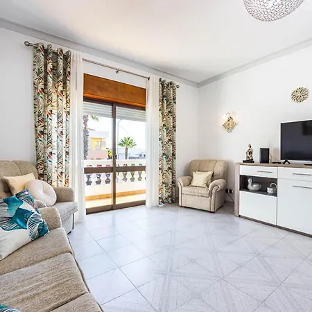 New Sunset Haven In Gale-2br With Big Terrace